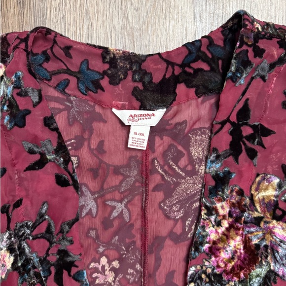Arizona Jean Co. • Burnout Velvet Floral Kimono - Picture 8 of 11